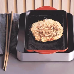 Le Creuset Traditional Cast Iron 32cm Rectangular Grill - Cerise