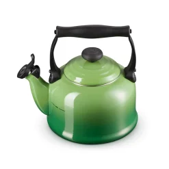 Le Creuset Traditional Stove Top Kettle - Bamboo