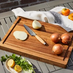 Le Creuset Woodenware 50cm x 35cm Acacia Wood Carving Board
