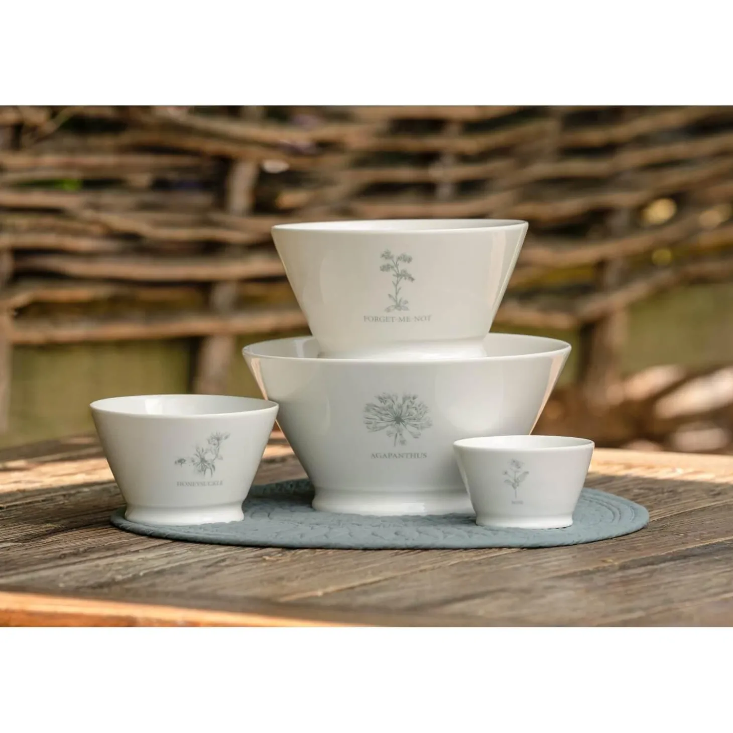 Mary Berry English Garden Small Serving Bowl - Honeysuckle