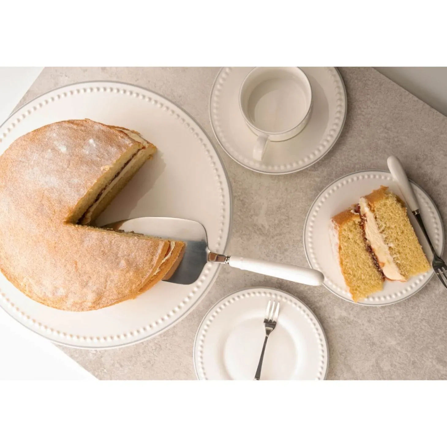 Mary Berry Signature Cake Stand