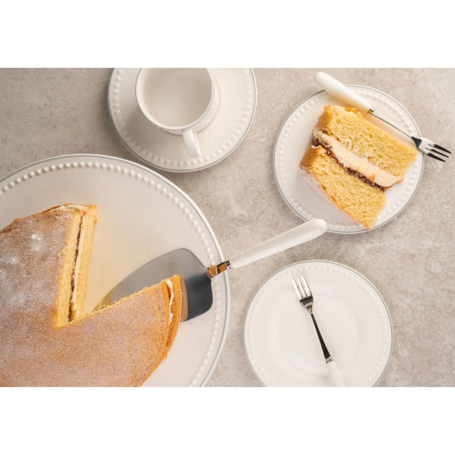 Mary Berry Signature Cake Stand