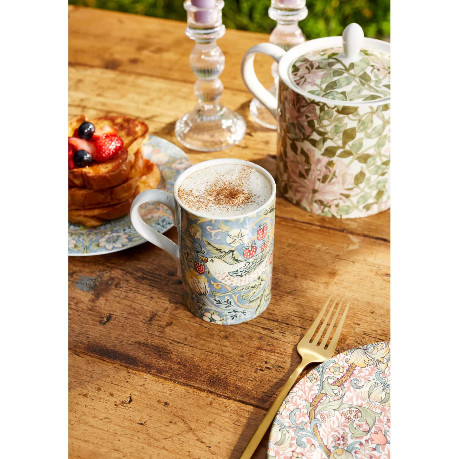 Morris & Co Strawberry Thief 340ml Porcelain Mug - Indigo