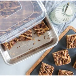 Nordic Ware Naturals Aluminium Cake Pan with Lid