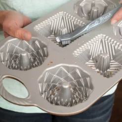 Nordic Ware Ultimate Bundt Cleaning Tool