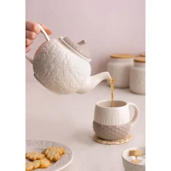 Price & Kensington Acorn 6 Cup Teapot