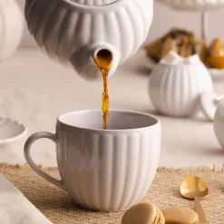 Price & Kensington Luxe 6 Cup Teapot - White