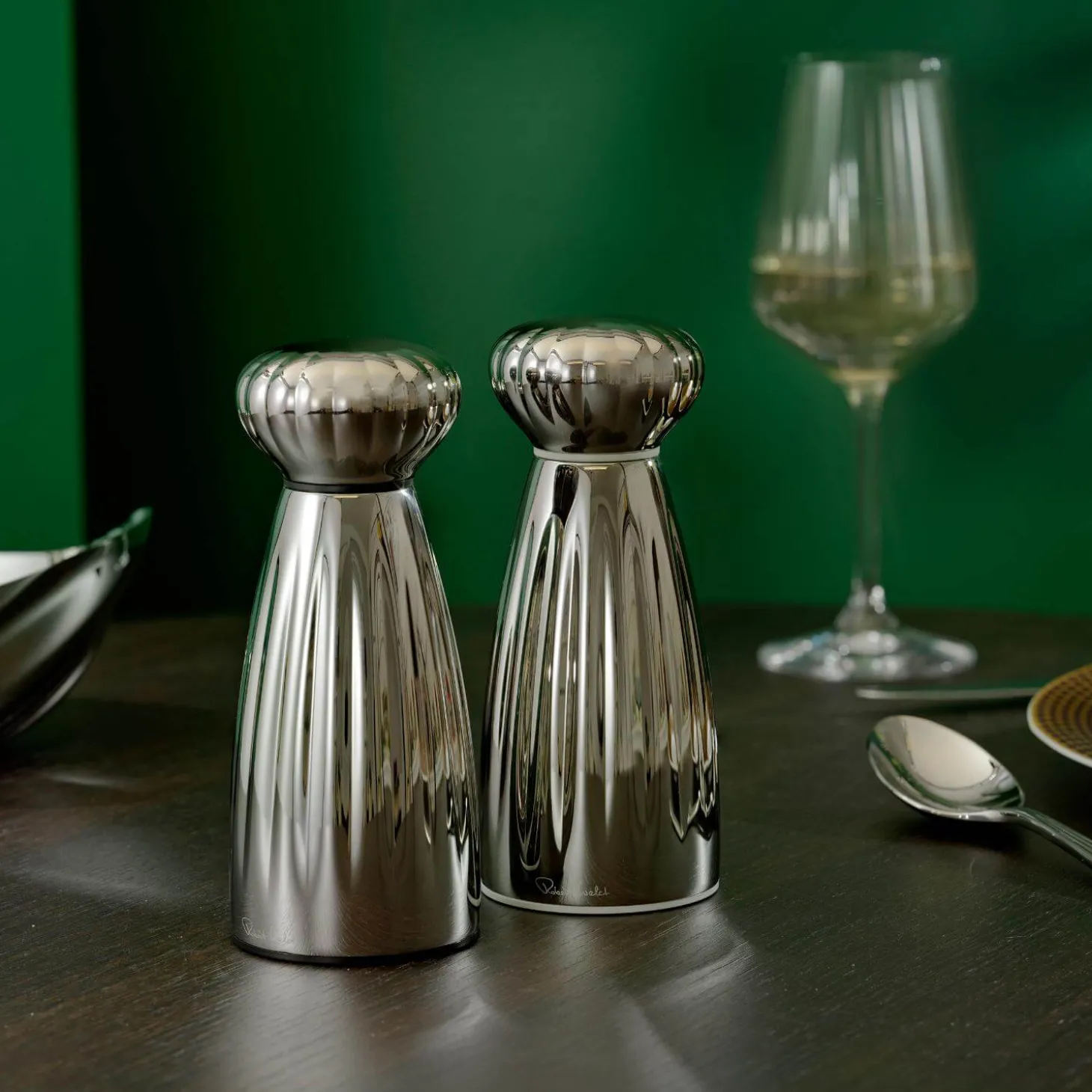 Robert Welch Palm Medium Stainless Steel Salt & Pepper Mill Set with Tray - Bright