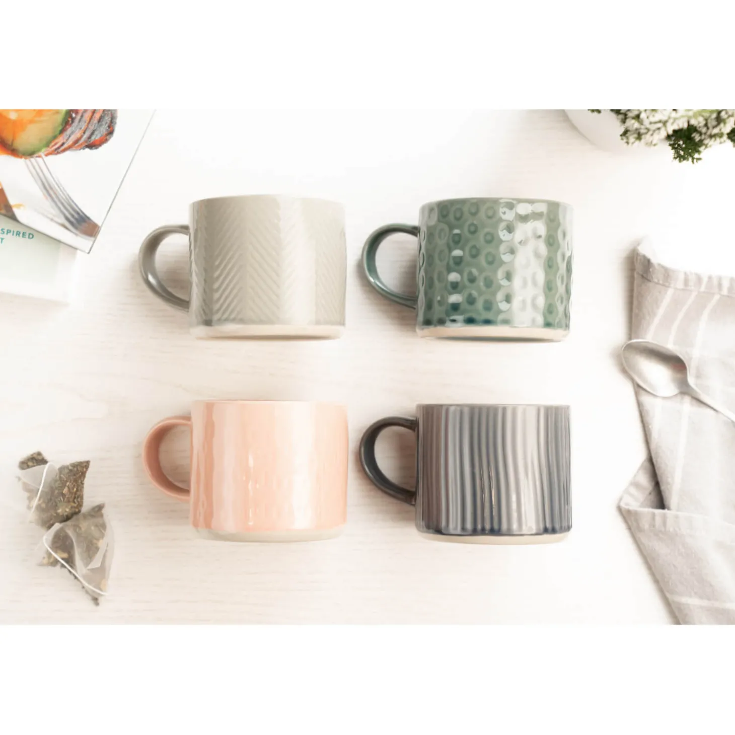 Siip Embossed Circle Stoneware 300ml Mug - Green