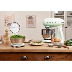 Smeg 50's Retro Style KSF01 Kitchen Scales - Pastel Green