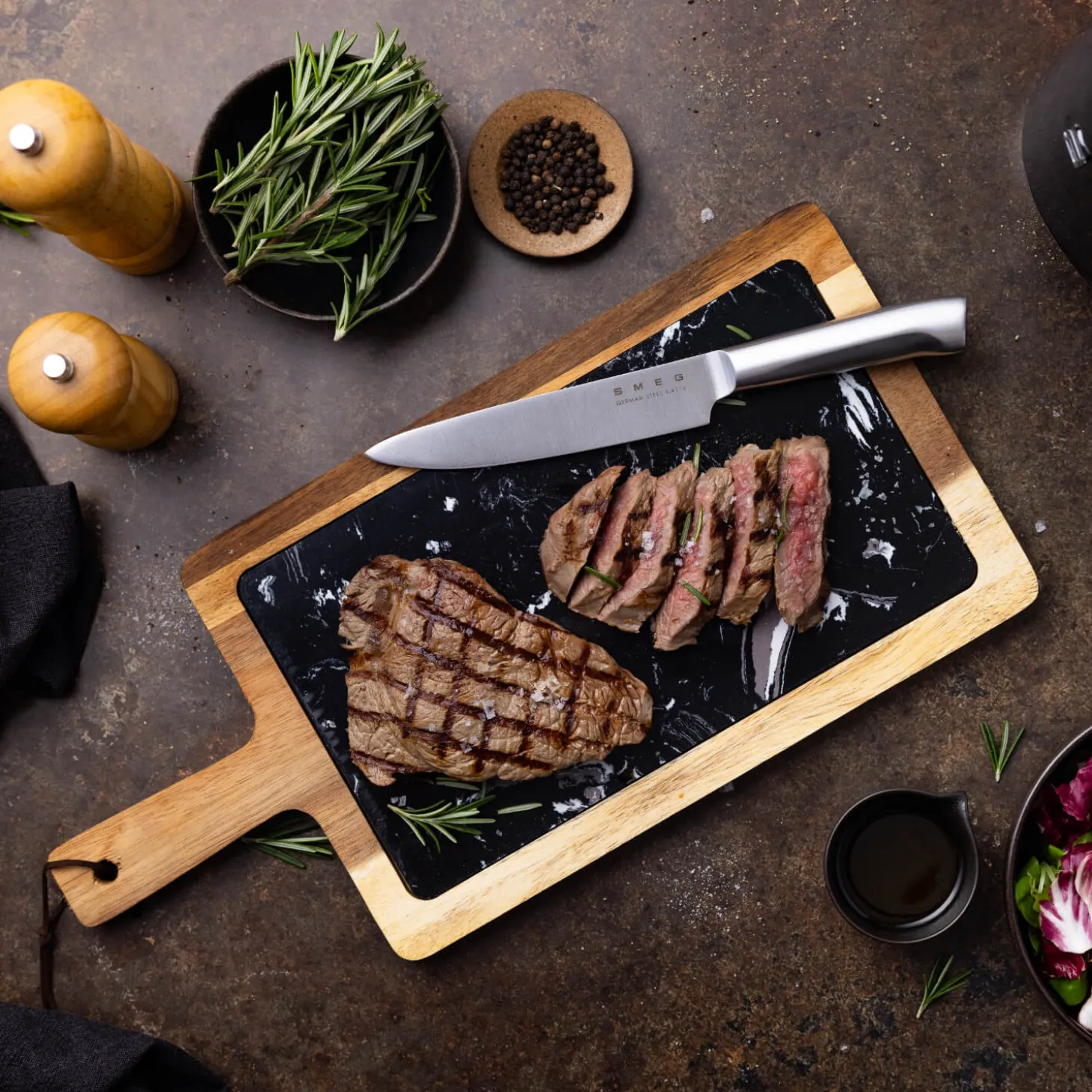 Smeg 50's Style Retro KBSF02 7-Piece Knife Block Set - Black