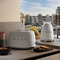 Smeg 50's Style Retro KLF03 Jug Kettle - Matte White