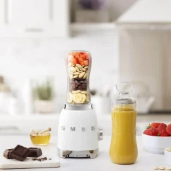 Smeg 50's Style Retro PBF01 Personal Blender - White