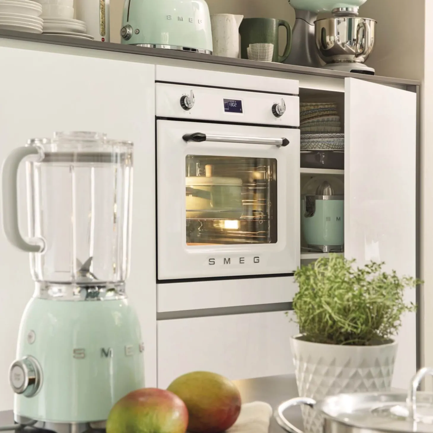 Smeg 50's Style Retro TSF03 4 Slice Toaster - Pastel Green