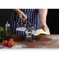 World of Flavours Italian Pasta Machine - Silver