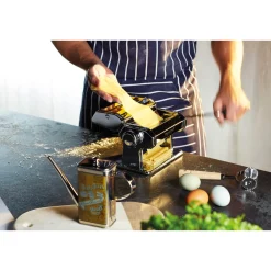 World of Flavours Italian Pasta Machine - Silver