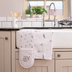 Wrendale Designs by Hannah Dale Double Oven Glove - Feathered Friends