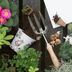 Wrendale Designs by Hannah Dale Garden Kneeler - Love & Hedgehugs