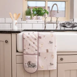 Wrendale Designs by Hannah Dale Double Oven Glove - A Dogs Life