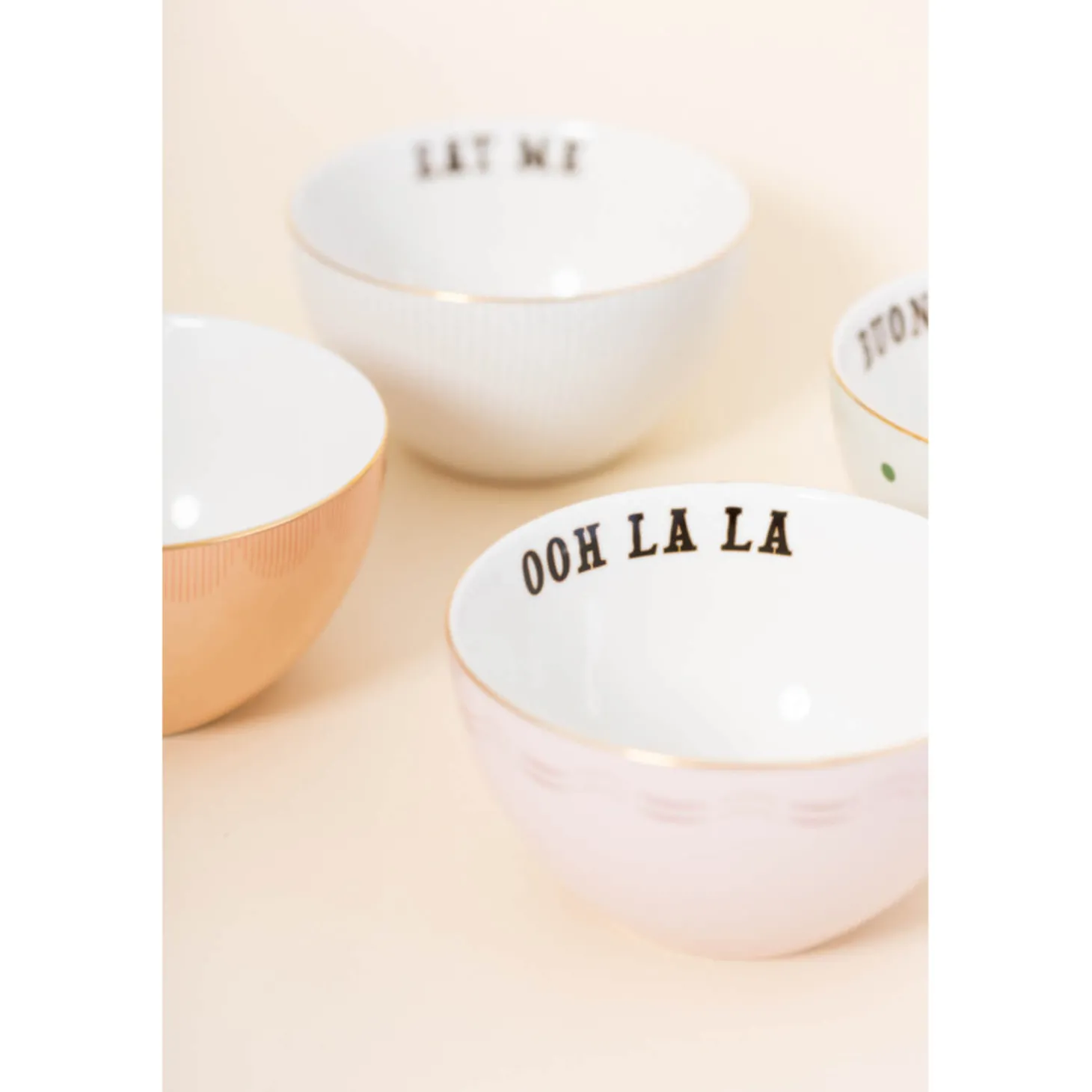 Yvonne Ellen 4-Piece Fine China Cereal Bowls - Slogan