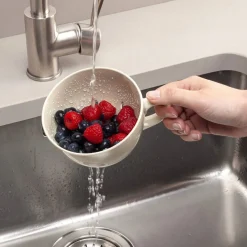 Zeal Berry 10cm Melamine Colander with Handle - Cream