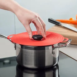 Zeal 20cm Self Sealing Silicone Lid - Red